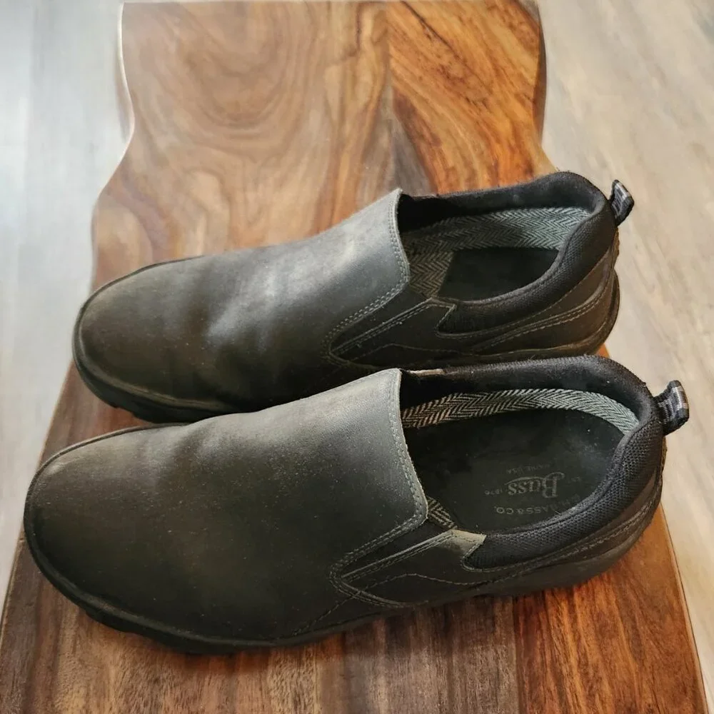G.H. Bass and Co Men's 10 1/2 Wide Shoes Black Leather Comfortable Casual Office